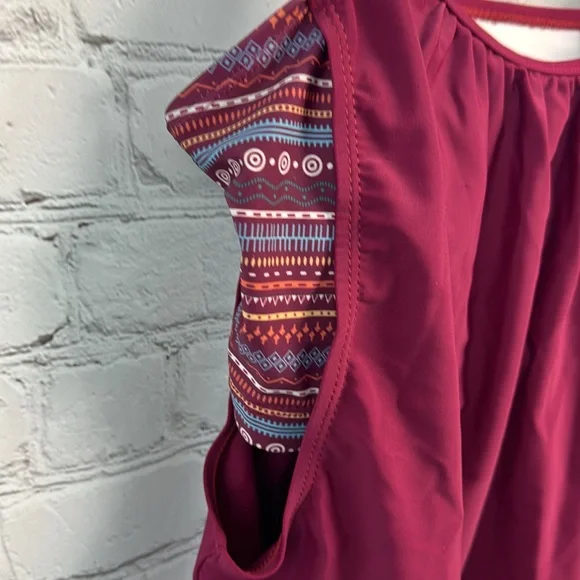 BloomChic Women's Burgundy Tankini Top Size 10 Medium - Picture 3 of 5